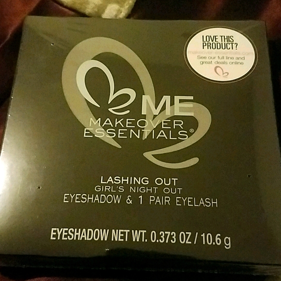 ME Makeover Essentials Other - ✨️ Makeover Essentials eyeshadow